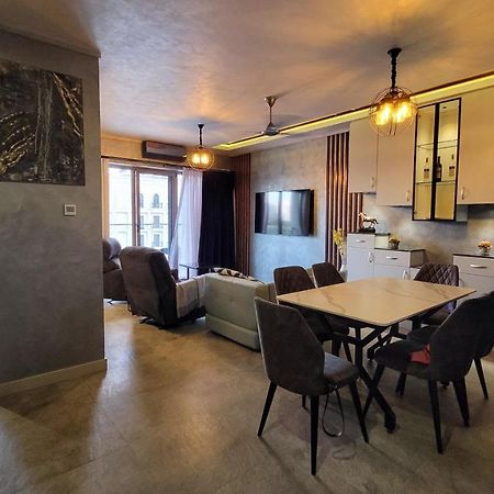 Ultralux 75 Apartment Tashkent Bagian luar foto