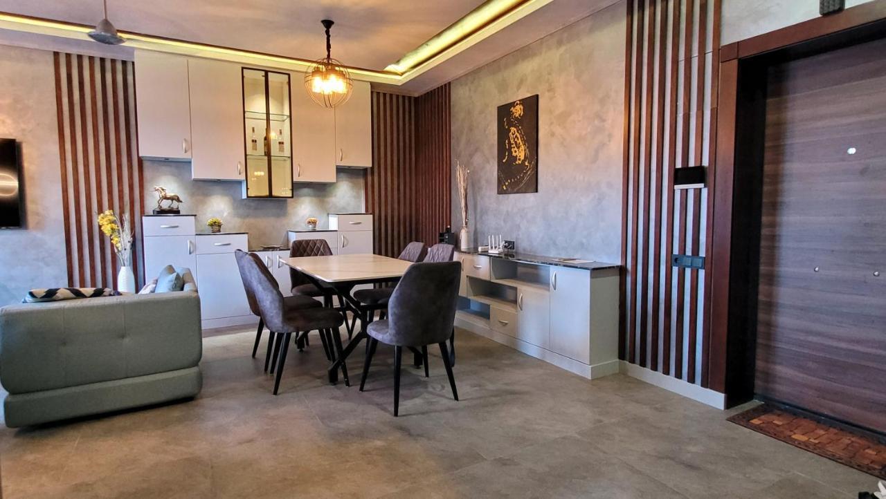 Ultralux 75 Apartment Tashkent Bagian luar foto