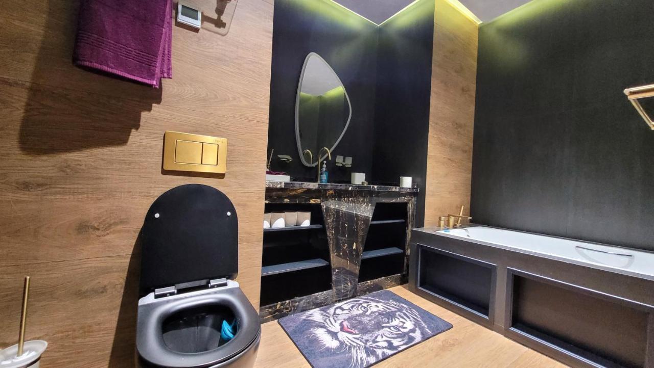 Ultralux 75 Apartment Tashkent Bagian luar foto